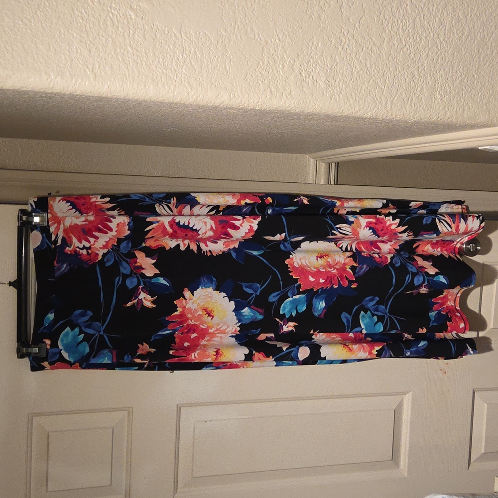 NWT east 5th Rama Floral Maxi Skirt Size Medium Navy Blue Floral skirt